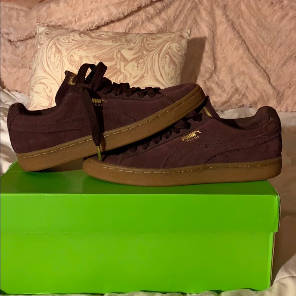 Women PUMA suede
